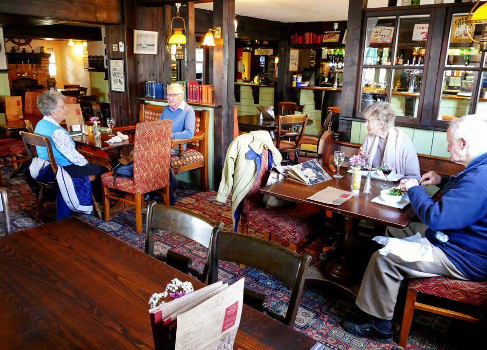 The Crab And Lobster Inn Bembridge Bagian luar foto