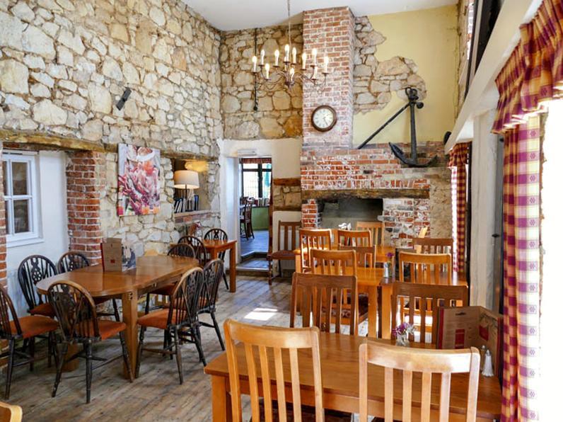 The Crab And Lobster Inn Bembridge Bagian luar foto