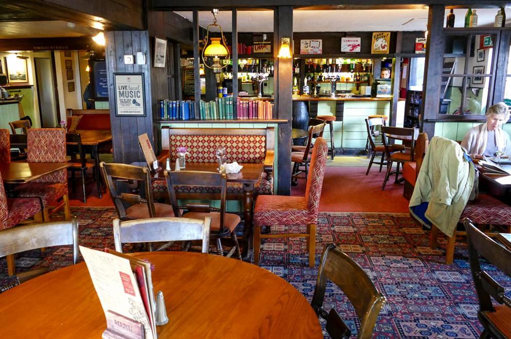 The Crab And Lobster Inn Bembridge Bagian luar foto